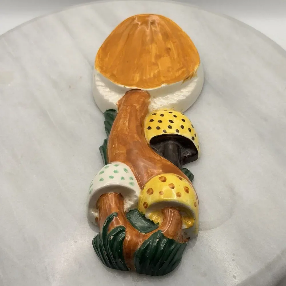 Vintage 1974 Arnel's Mushroom Ceramic Spoon Rest Wall Decor Hand Painted 8.5